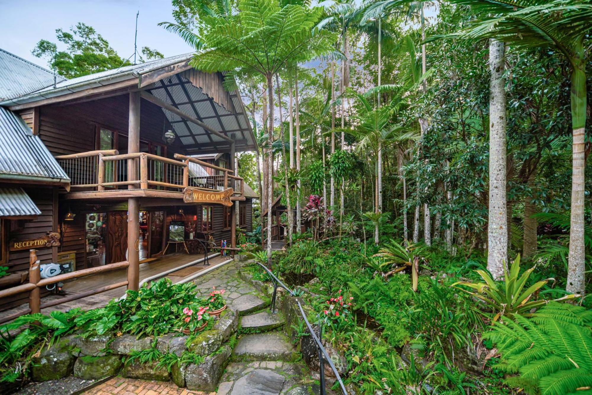 Secrets On The Lake Montville Exterior photo