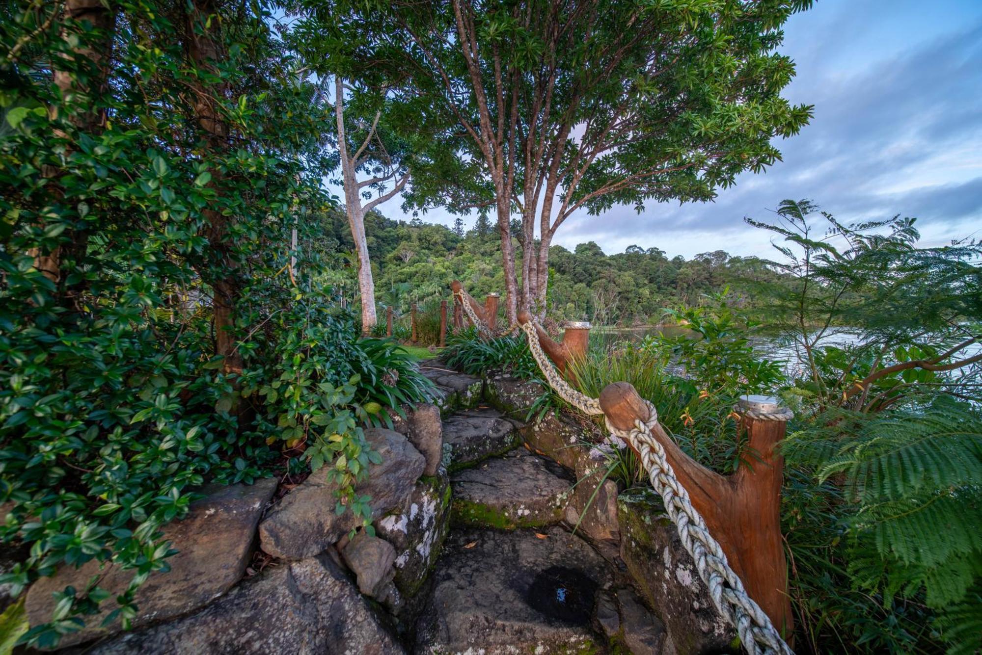 Secrets On The Lake Montville Exterior photo