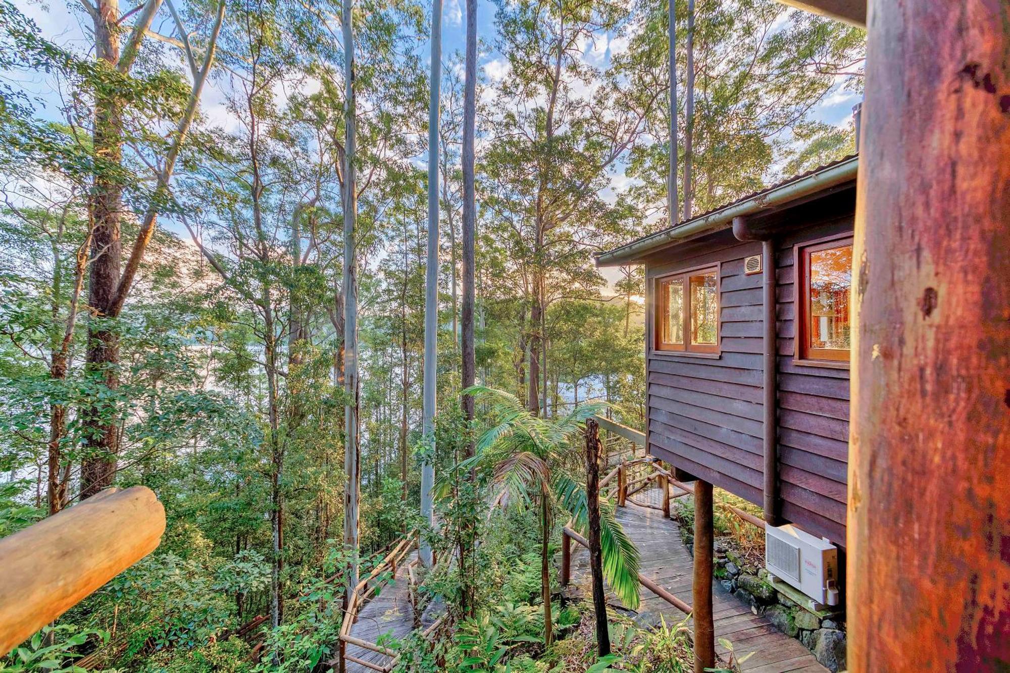 Secrets On The Lake Montville Exterior photo